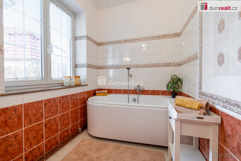 Prodej rodinného domu 9+2, 350 m2 - Mladá Boleslav - 9