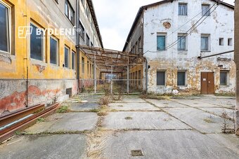 Prodej průmyslového areálu 11 341m² - 9