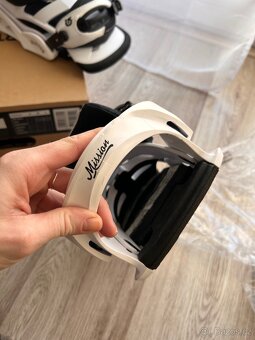 Vázání Burton Mission vel L - 9