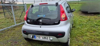 Peugeot 107 1.0 - 9