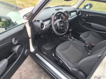 MINI ONE 1,6i 72 kW AUTOMAT PANORAMA - 9