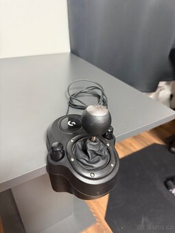 Logitech G923 + pedály + řadička - 9