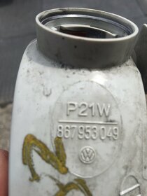 Přední blinkr Hella na VW Polo 86c - 9