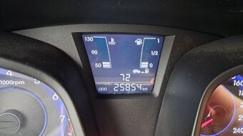 Hyundai ix20, 1.4i / najeto 25 000 KM 1.MAJITEL - 9