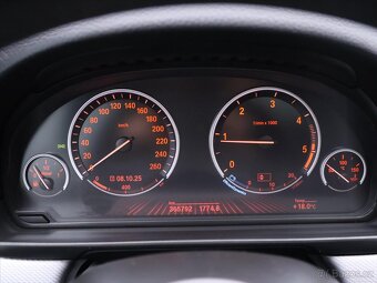 BMW Řada 5 2,0 520d MX11 Pano (2011) - 9