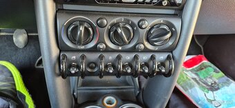 Mini Cooper RA 31.......1.6 66kw - 9