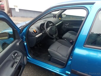 Renault Clio 1.2 55 kW r.v.2004 STK 10/2026 - 9