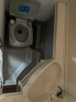 Hobby 460, předstan, WC, 4 osoby, STK , max 1100kg - 9