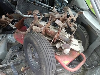 Robi 151 s příslušenstvím - 9