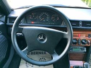 Mercedes Benz W124  300E - 9