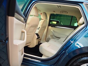 SUPERB COMBI 2019,2.0TDi,DSG,BLUE LAVA Metalic,LED,GPS,Ťažné - 9