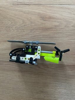 Lego Technic 30465 Helikoptéra. - 9