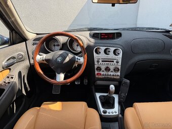 Alfa Romeo 156, 2.0 JTS Distinctive - 9