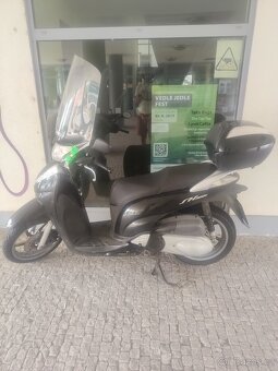 Honda SH300i,2010, najeto cca 65.000km - 9