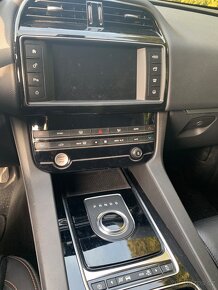 Jaguar F pace Prestige - 9