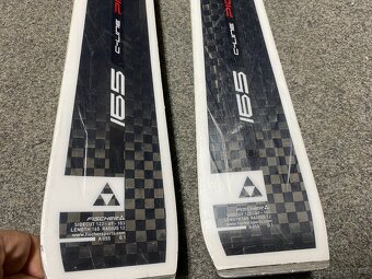 SLALOM/SJEZDOVÉ LYŽE FISCHER CARBON LINE PIONEER 165 cm - 9