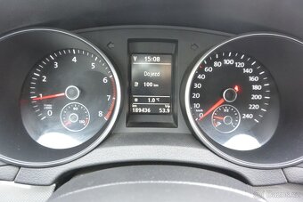 PRODÁM Volkswagen Golf 1.2TSi Match 77kW NAVI - 9