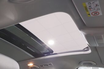 VW Sharan 1.4TSI 110kW DSG Highline - záruka Autodraft - 9