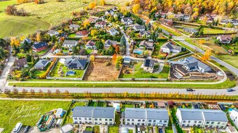 Kompletně zasíťovaný pozemek v Nové Vsi pod Pleší o výměře 1 - 9