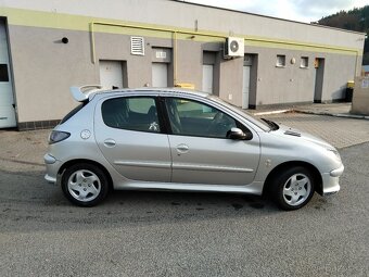 Peugeot 206 - 9