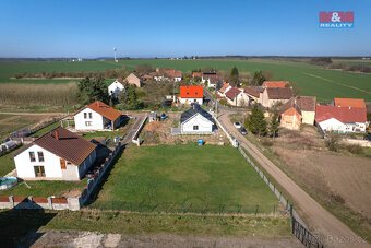 Prodej stavebního pozemku, 895 m², Povlčín - 9