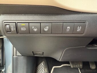 Toyota Corolla 1.8 Hybrid - Executive VIP - 9