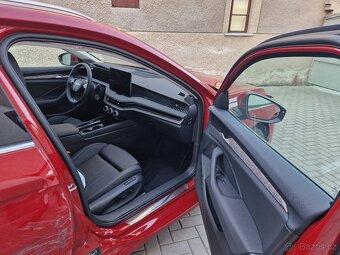 Škoda Superb Combi 2.0TDi 4x4 142KW L&k DSG 2025 - 9