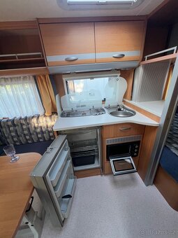 Knaus sport - Mover, markýza s boky - 9