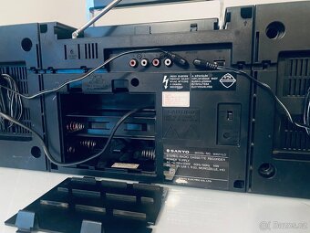 Radiomagnetofon Sanyo MW 211 LO, rok 1988 - 9