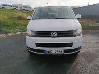 Volkswagen Caravelle T5 2.0 TDI 132 KW. 2010. - 9
