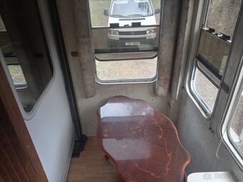 Obytný přívěs Cobra karavan - 9