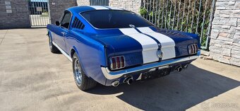 Ford Mustang V8 Fastback  GT - 9