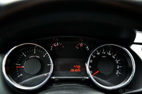Peugeot 3008 1.6 HDi 6st MANUÁL, DUALKLIMA, TEMPOMAT - 9