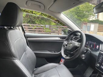 Skoda superb 2024 sedan - 9