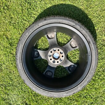 Kola 245/35 R19 - Renault Laguna - 9