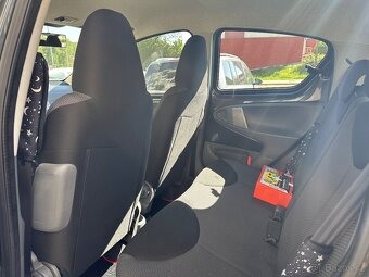 Toyota Aygo 2008, tmavě-šedá metalíza, pětidveřová verze - 9