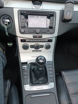 Volkswagen Passat Alltrack 4x4 Manuál 2,0TDi - 9