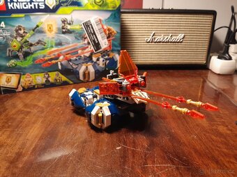 Lego Nexo Knights 72001 - Lance's Hover Jouster - 9