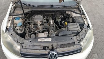 VW GOLF 6 1.2tsi 63kW barva LB9A - 9