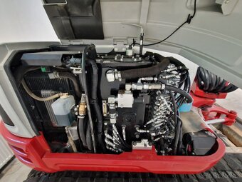 Takeuchi TB250-2 ( autorizovaný dealer VLW ) - 9