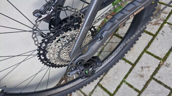 Elektrokolo Orbea Wild M-TEAM 2025 - velikost L, najeto pouz - 9