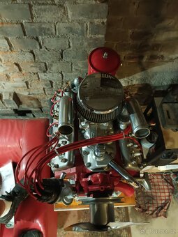 Motor Ford Vedette Flathead - dekorace - 9