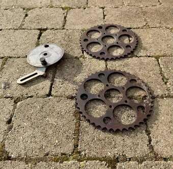 Jawa 100 Robot - rozety - 9