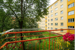 Prodej bytu 2+1 s balkonem (56 m2), ulice Stavební, Ostrava- - 9