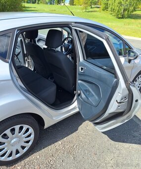 Ford Fiesta 1242 cm, 60 kw, 2012 benzím - 9