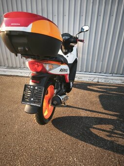 Honda SH 125i REPSOL (2007) VÝPRODEJ - 9