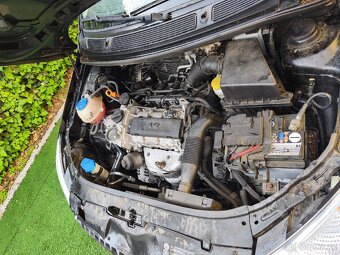 Prodám Škoda Roomster 1.2tsi - 9