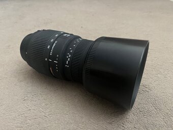 Nikon D5000+nový objektiv Sigma 70-300mm f4-5,6 APO DG Macro - 9