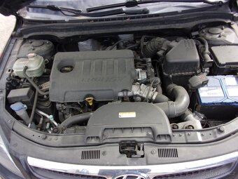 Hyundai i30 1,6 CRDi - 9