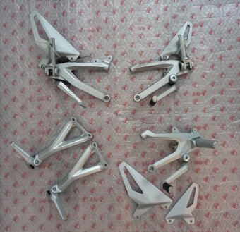 Ducati Panigale V2, V4; Streetfighter V2, V4 - 9